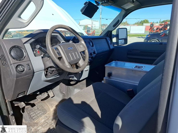 2011-ford-f350-image-10