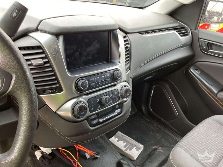 2019-chevrolet-tahoe-image-15