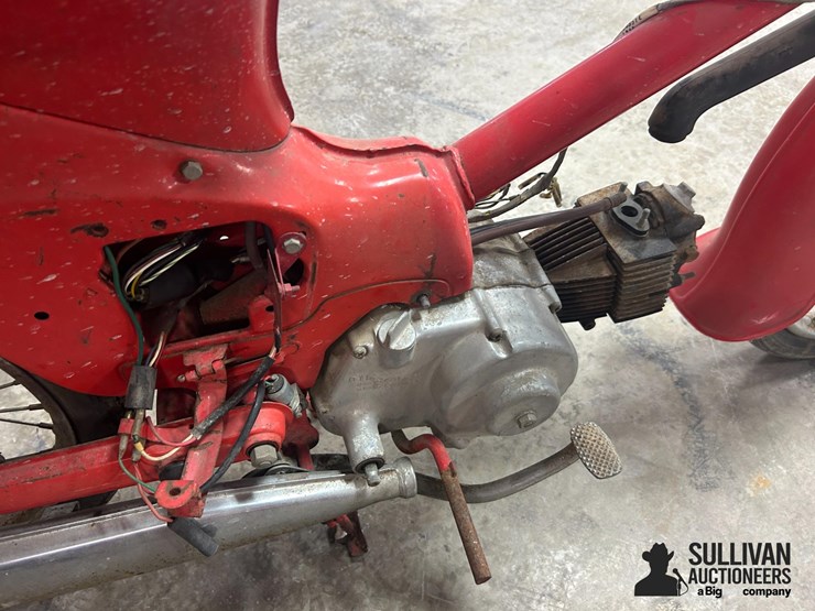 honda-50-motorized-bikes-w/-parts-image-14