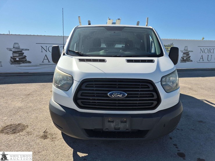 2015-ford-transit-image-2