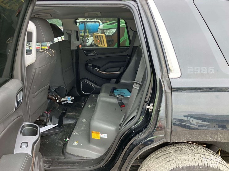 2019-chevrolet-tahoe-image-18