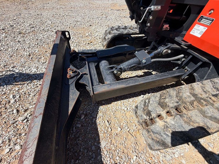 2023-kubota-kx033-4-image-25