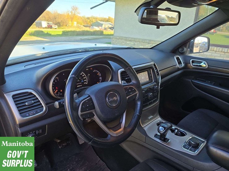 2014-jeep-grand-cherokee-image-17