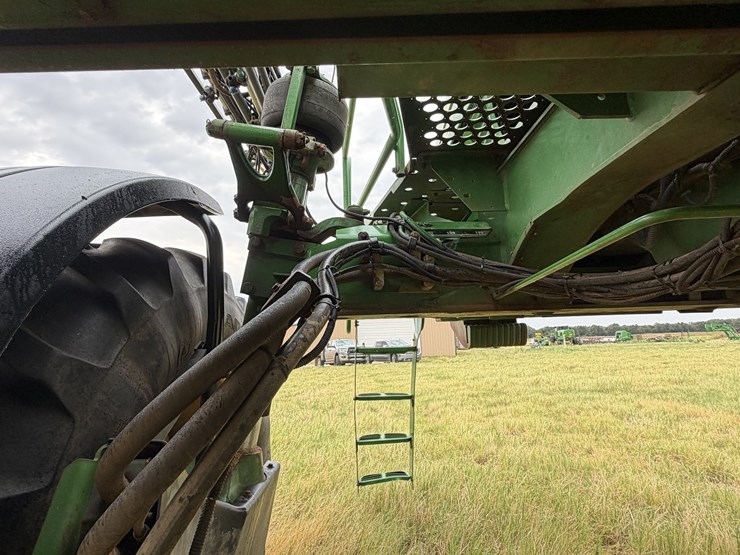 2010-john-deere-4830-image-37