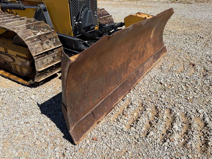2018-deere-650k-image-11