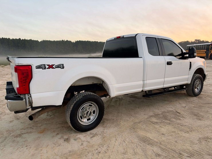 2017-ford-f250-image-3