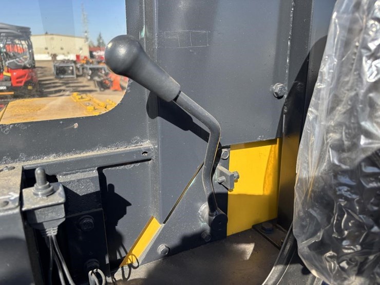 komatsu-pc28uu-image-29