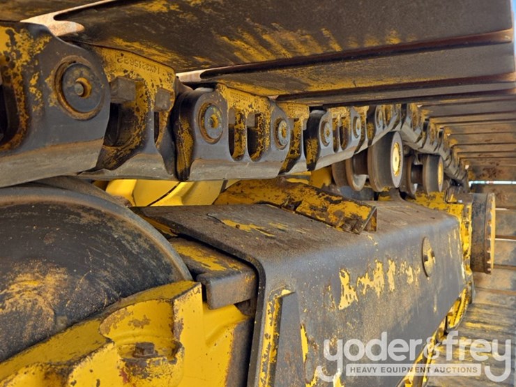 2024-komatsu-d71pxi-24-image-11