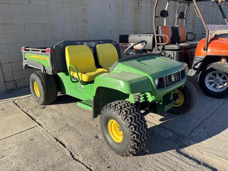2012-john-deere-gator-image-2