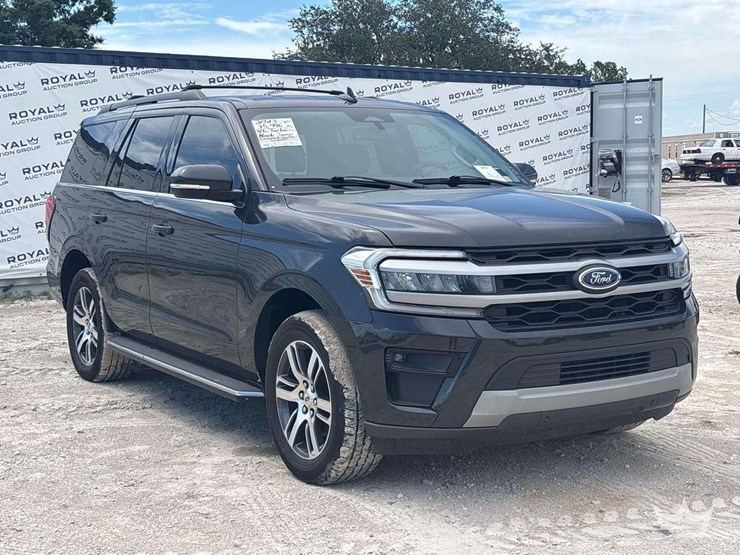 2023-ford-expedition-image-4