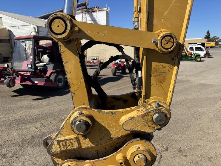 2020-caterpillar-313flgc-image-18