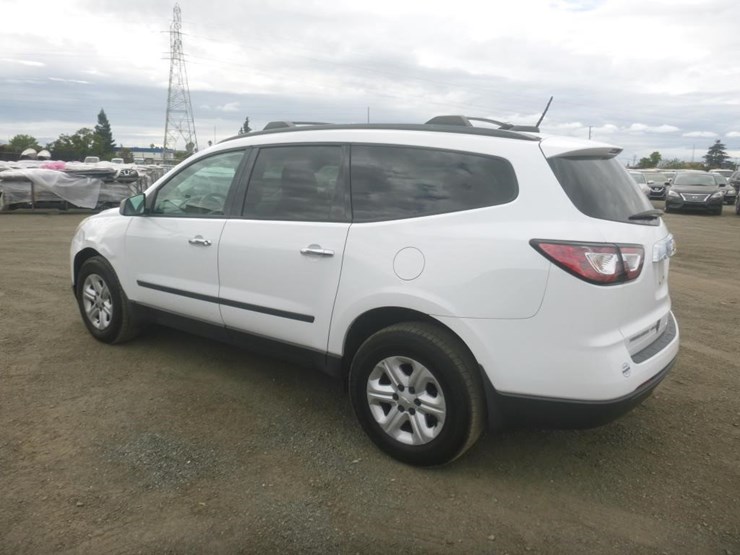 2017-chevrolet-traverse-image-4