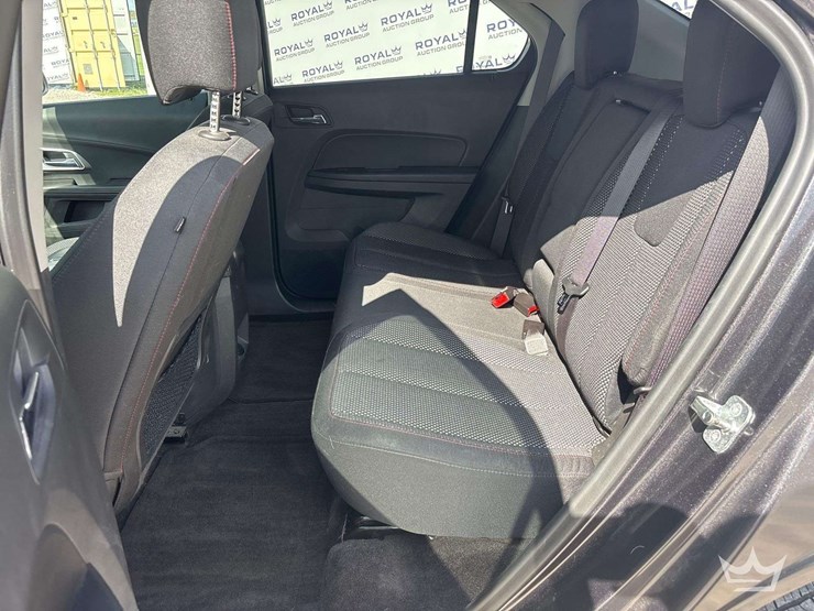 2016-chevrolet-equinox-image-17