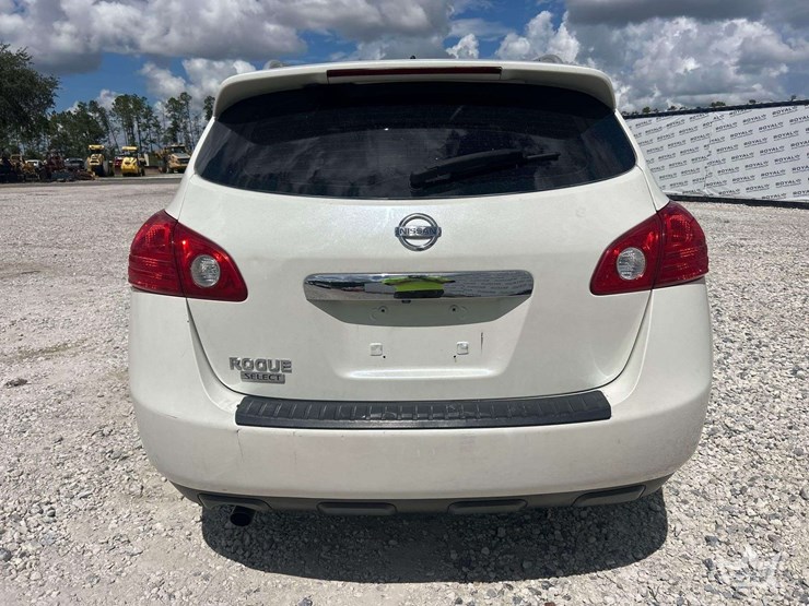 nissan-rogue-image-23