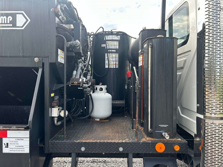 2019-international-durastar-4300-image-14