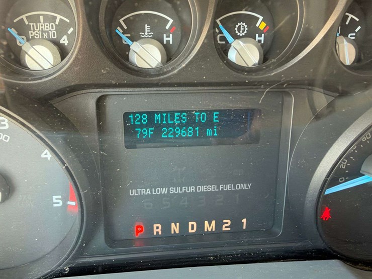 2014-ford-f550-image-29