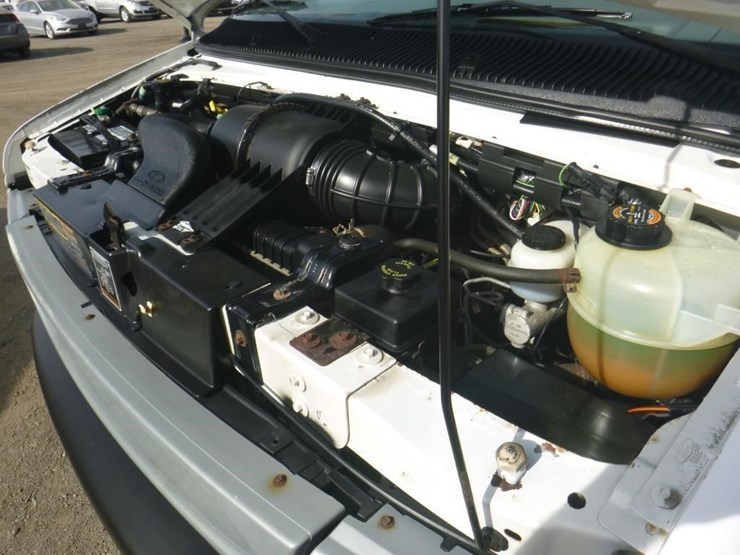2000-ford-econoline-350-image-7