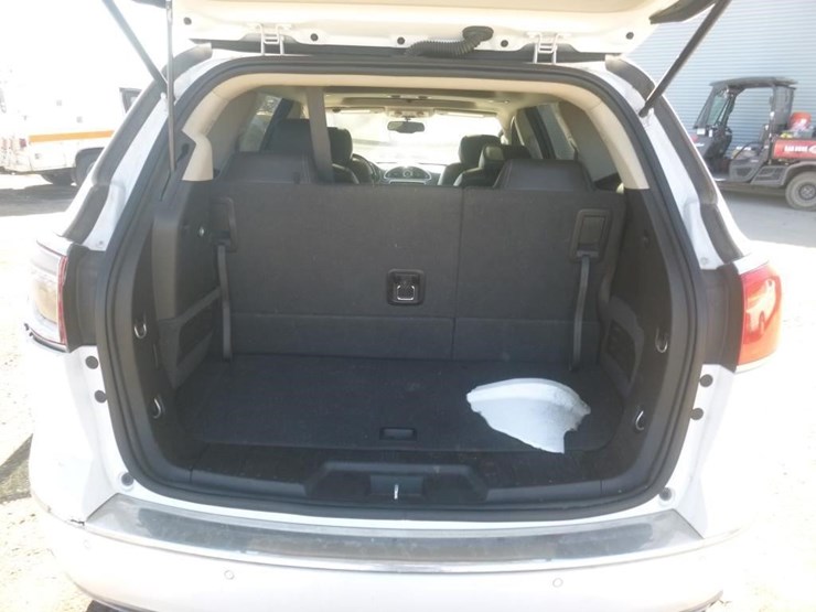 2016-buick-enclave-image-10