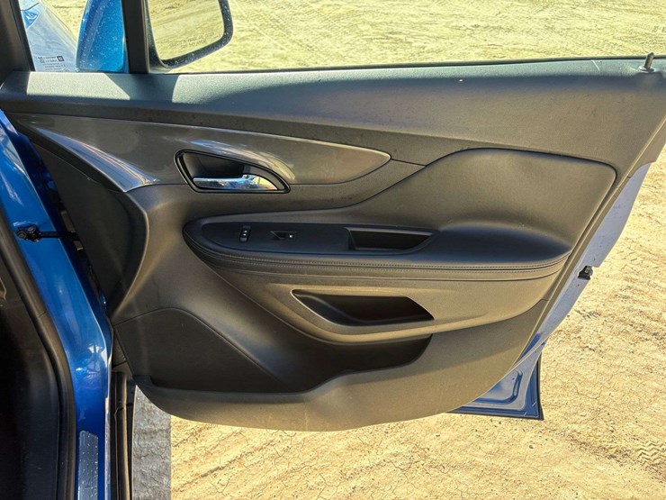 2018-buick-encore-image-12