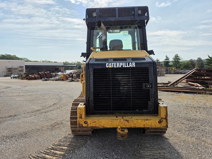 2007-caterpillar-953d-image-10