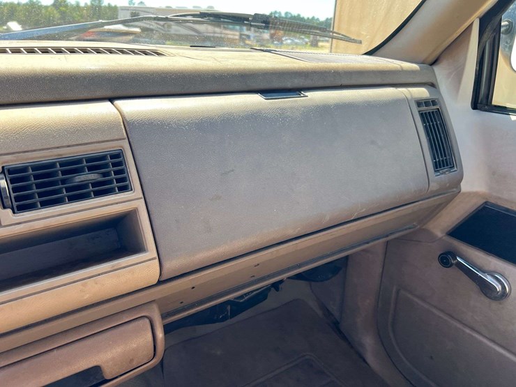 1994-gmc-sierra-2500-image-19