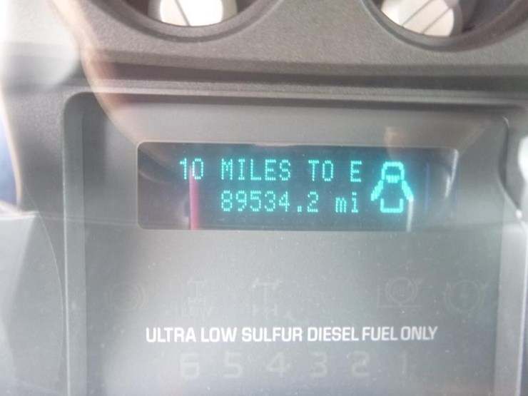 2016-ford-f650-xlt-image-25