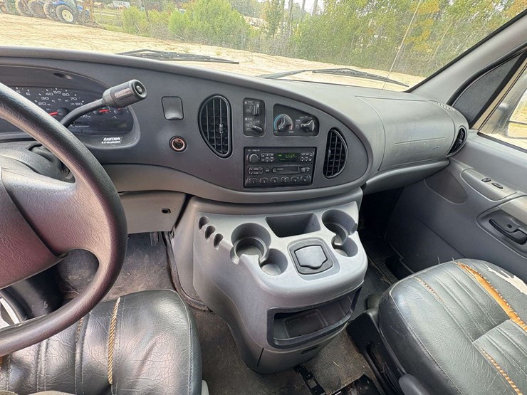 2004-ford-6-image-13