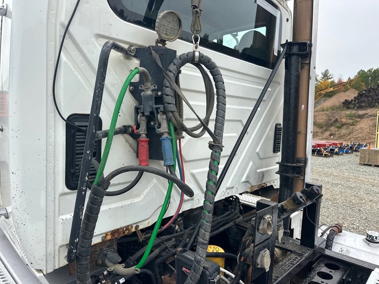 2015-international-prostar-image-25