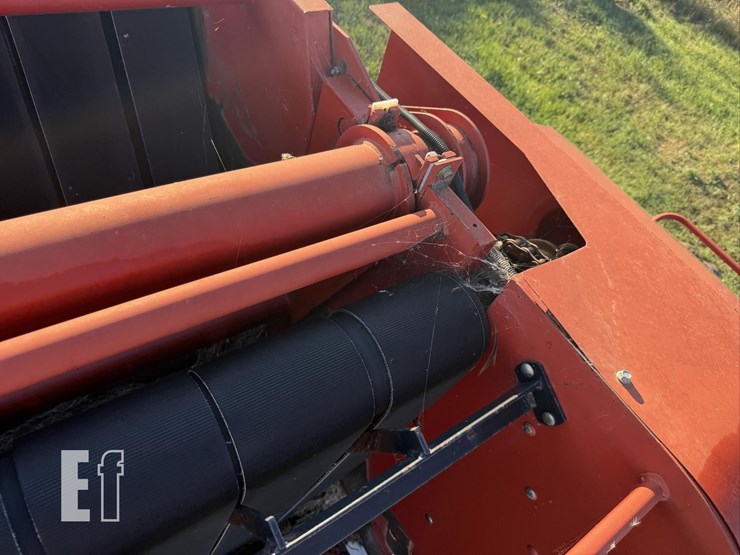 new-holland-br7090-image-80