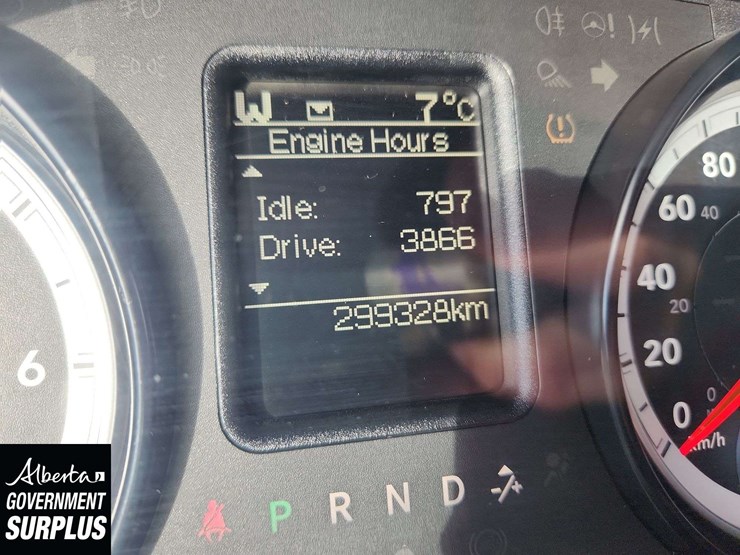 2015-dodge-2500-image-26