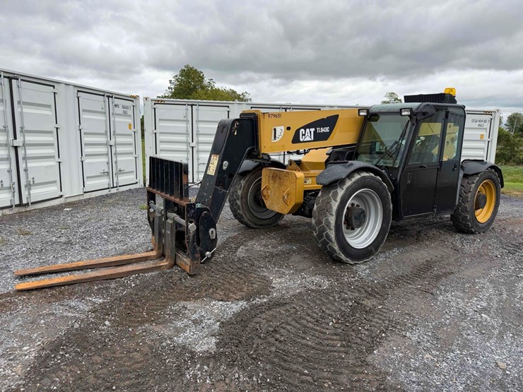 2013-caterpillar-tl943c-image-1