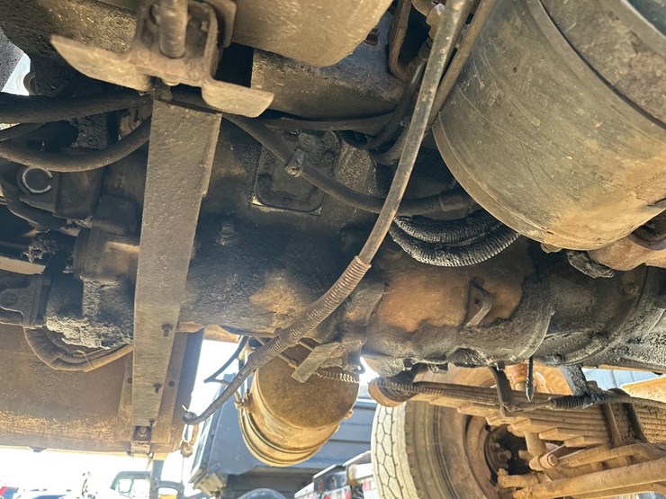 1994-mack-cl713-image-53