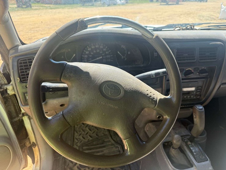 2002-toyota-tacoma-image-17