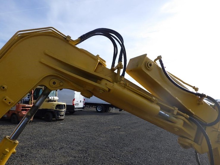 komatsu-pc28uu-image-21
