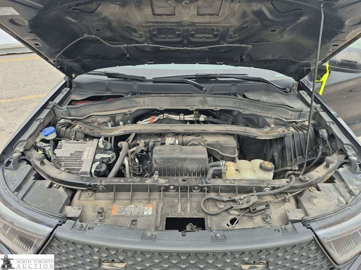 2021-ford-explorer-image-9