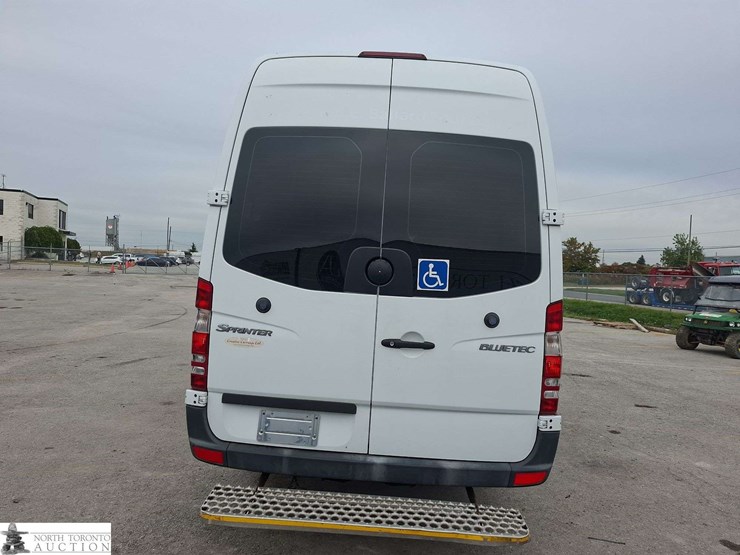 2012-mercedes-benz-sprinter-2500-image-6