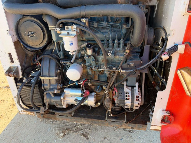 2005-bobcat-t300-image-8