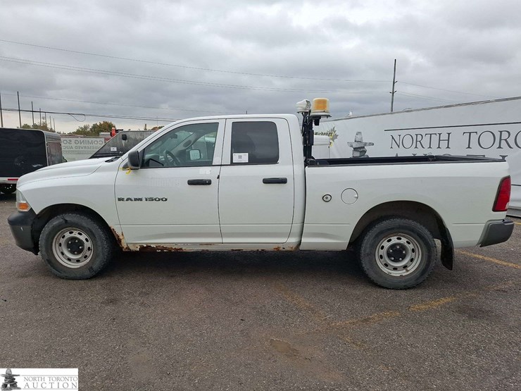 2011-dodge-1500-image-8