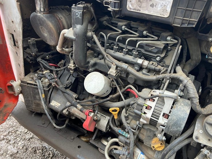 2019-bobcat-t595-image-14
