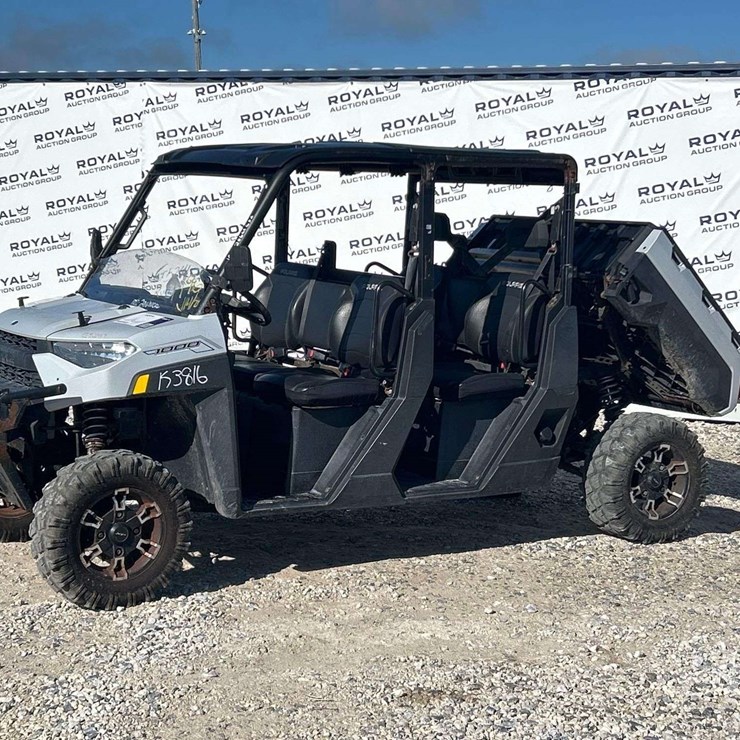 2022 Polaris 1000 4x4 4 Person Gas Utility Cart