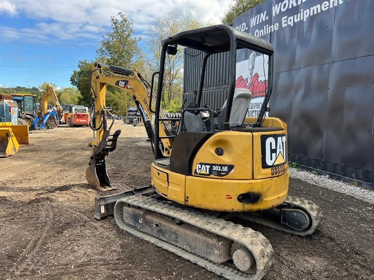 2012-caterpillar-303-image-4