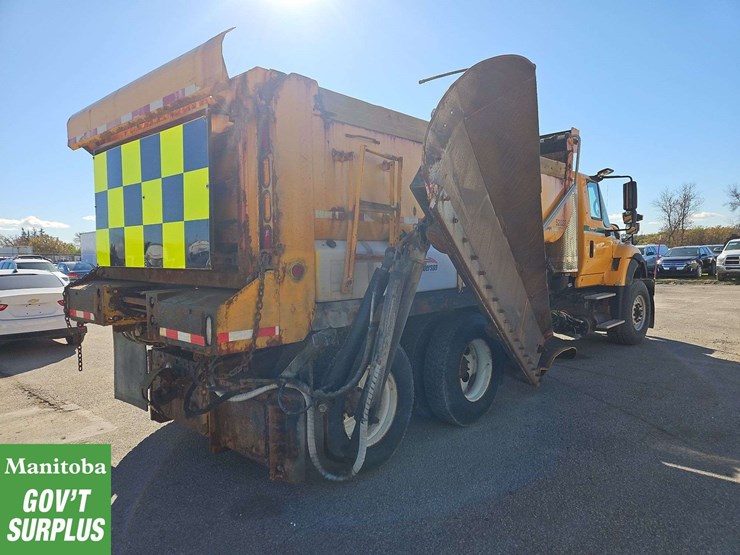 2011-international-workstar-7600-image-4