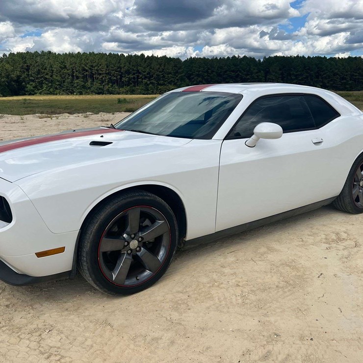 2013 Dodge Challenger 2-Door Coupe (183,401 Miles)