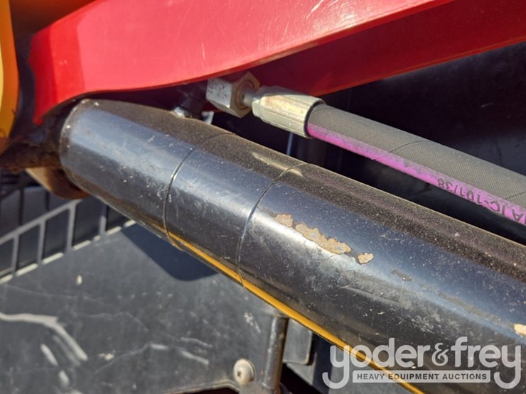 2019-caterpillar-259d3-image-28