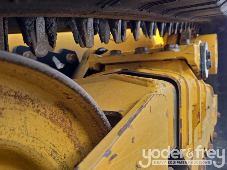 2019-caterpillar-259d3-image-11