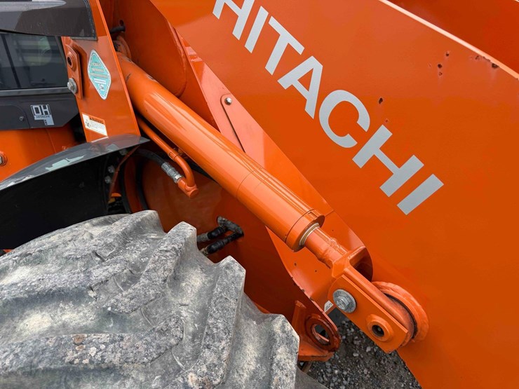 2021-hitachi-zw50-5b-image-10