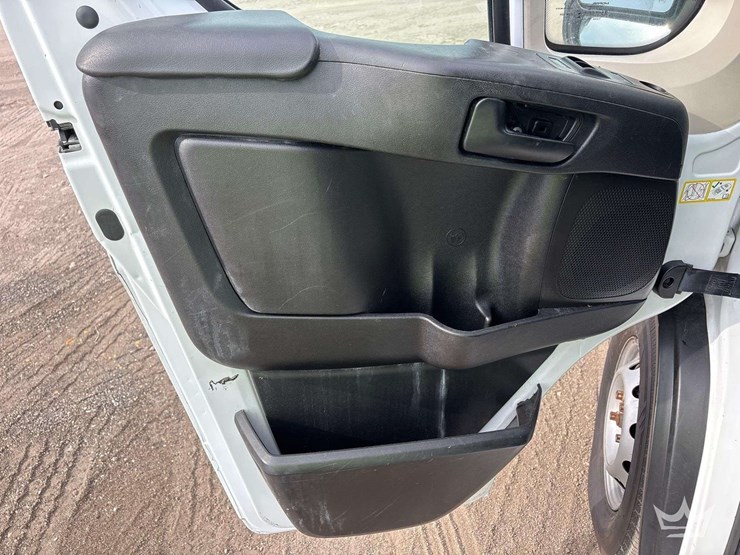 2022-ram-promaster-3500-image-10
