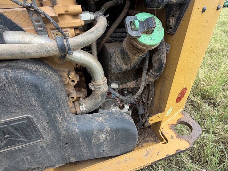 caterpillar-259d-image-37