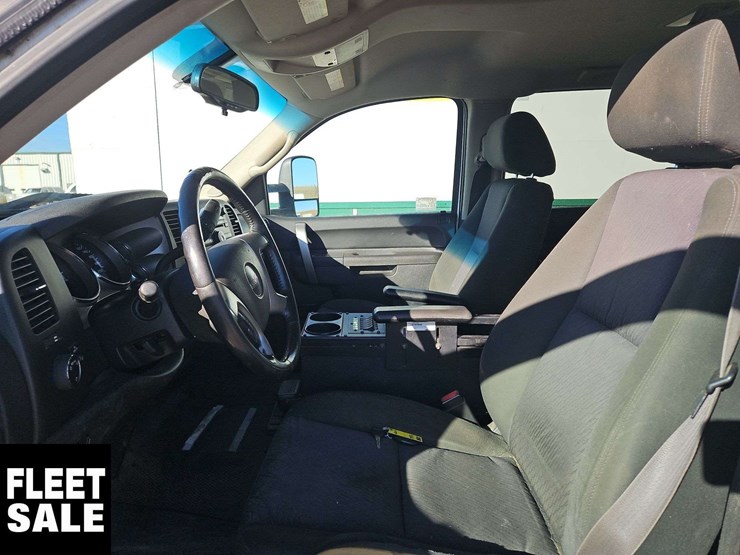 2012-gmc-sierra-2500hd-image-13