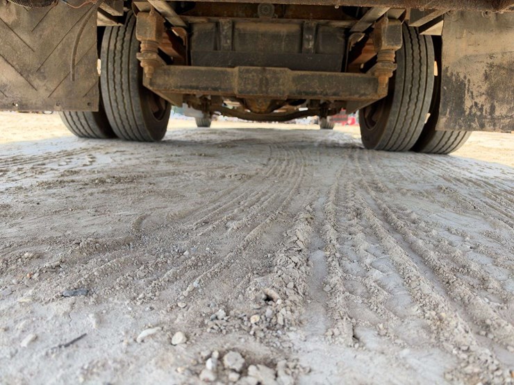 2008-utility-van-image-24